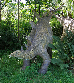 Stegozaur - Stegosaurus - JuraPark Baltow (1).JPG