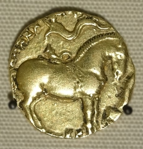 Gold coin of Kumaragupta I.jpg